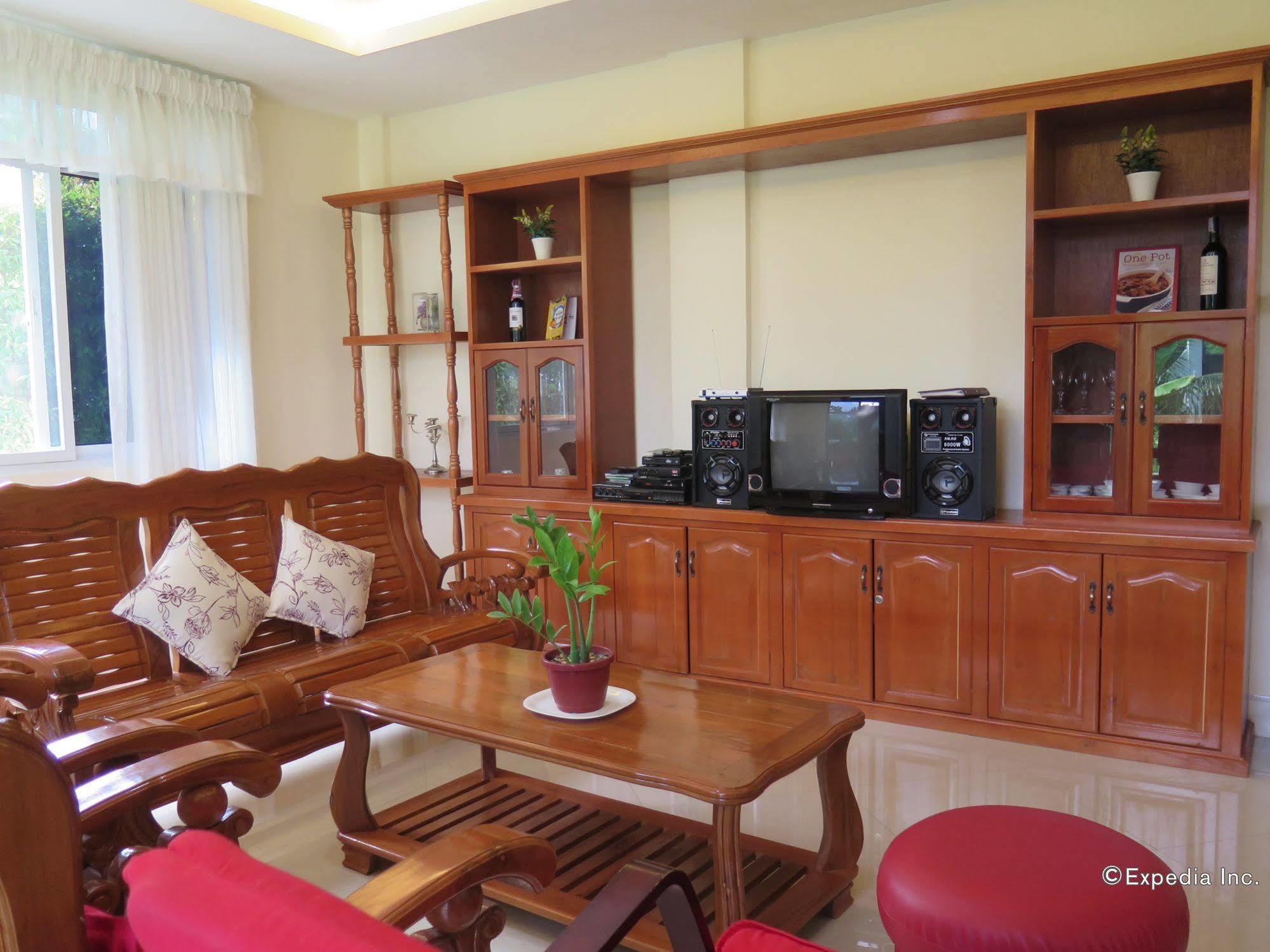Oasi Fiore Bed & Breakfast Panglao Exterior foto